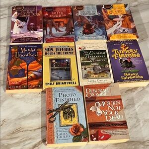Berkley Prime Crime Mystery Bundle Of 10 Books